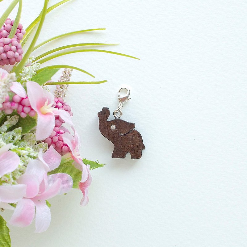 Elephant wooden charm - Charms - Wood Brown
