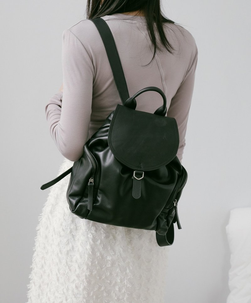 Supportingrole Minimalist Chic Flap Genuine Leather Drawstring Backpack with Magnetic Closure - Black - Backpacks - Genuine Leather Black