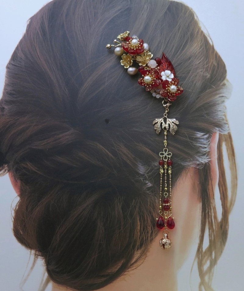 Lemon hand-made hair accessories Czech etched gold Siamese red bells as hairpins - เครื่องประดับผม - กระจกลาย สีแดง