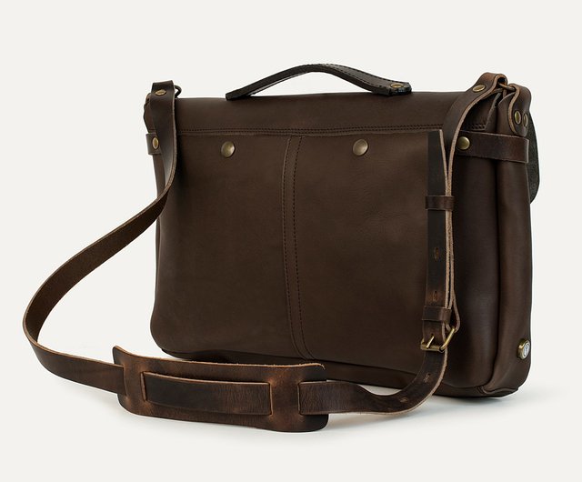 Bleu de Chauffe-Justin leather messenger bag_Expresso / coffee brown - Shop  bleu-de-chauffe Messenger Bags & Sling Bags - Pinkoi