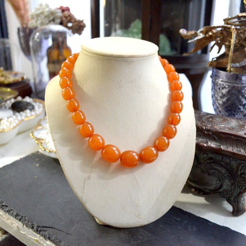 Middle fresh orange honey Wax bead necklace lady ladies senior Japanese second-hand vintage jewelry - สร้อยคอ - วัสดุอื่นๆ สีส้ม