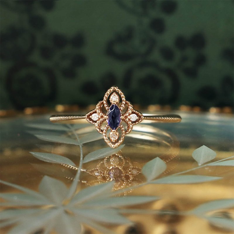 Visel Rose Carved Gemstone Ring-Iolite - แหวนทั่วไป - เครื่องประดับ สีทอง