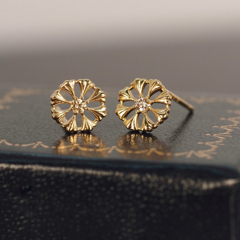 18K Gold The Diamond Sunflower Earrings - ต่างหู - เครื่องประดับ 