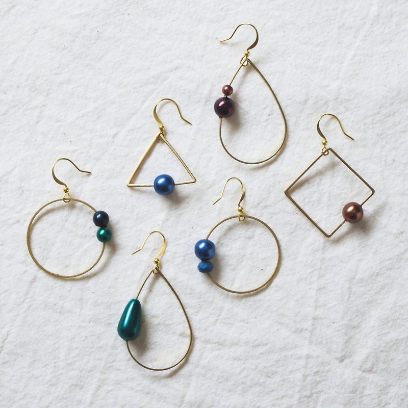 Geometric asymmetrical earrings - Earrings & Clip-ons - Other Metals Gold