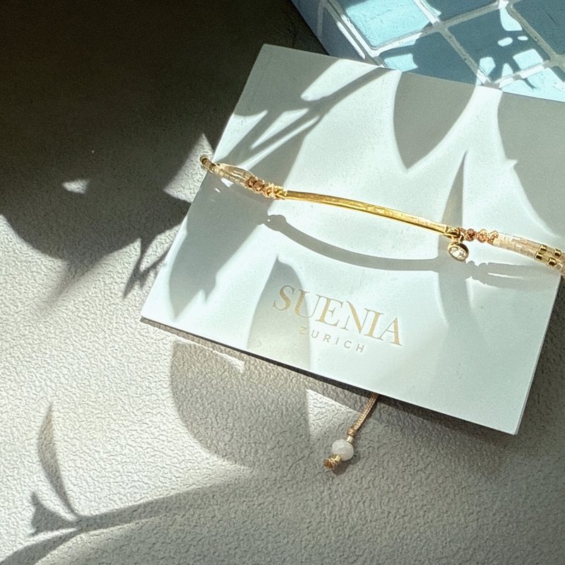 流星軌跡 編織手環(珍珠白)_水晶手鍊 黃銅鍍金飾品 手工製作 - 手鍊/手環 - 寶石 白色