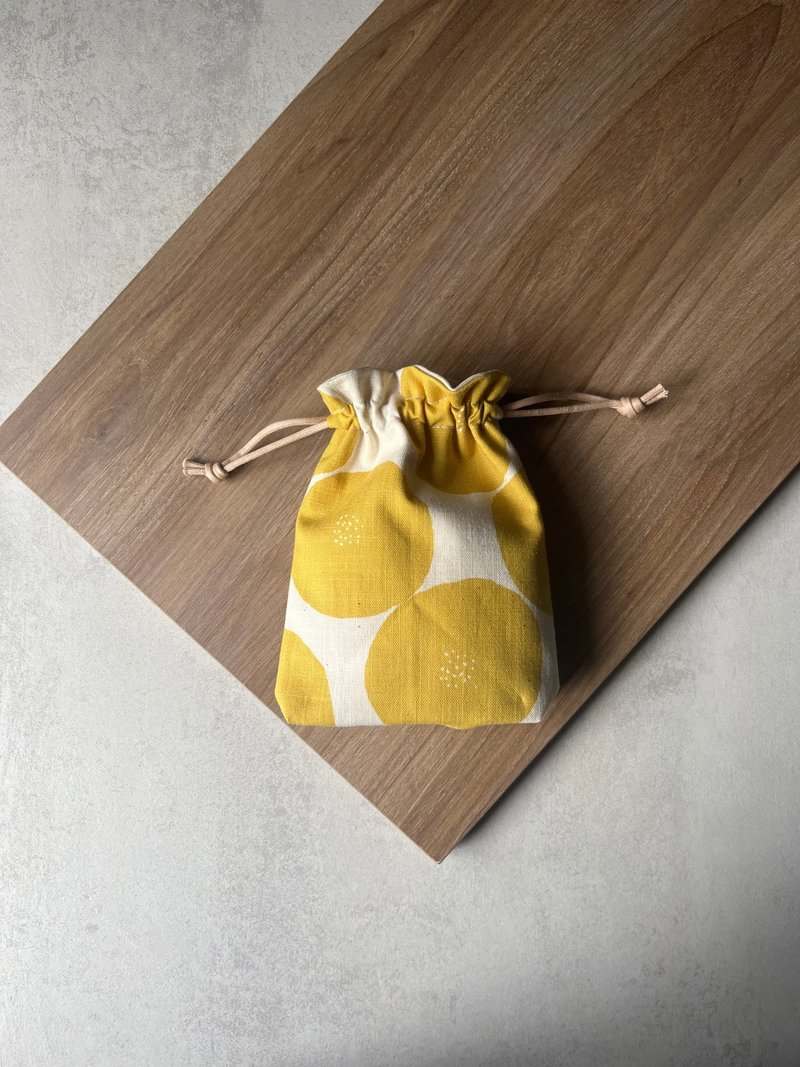 束口袋丨薑黃豆沙 - 索繩袋/束口袋 - 棉．麻 