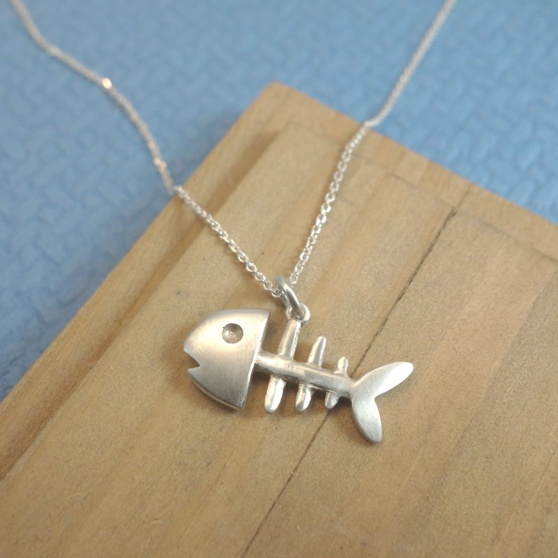Silver - fish bones necklace - Silver chain Product - สร้อยคอ - โลหะ สีเงิน