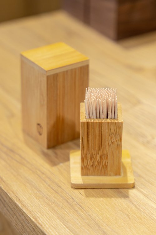Islandoffer 島嶼製作 Islandoffer 島嶼製作 楠竹木正方形連蓋 牙籤桶 佈置客廳(一個)