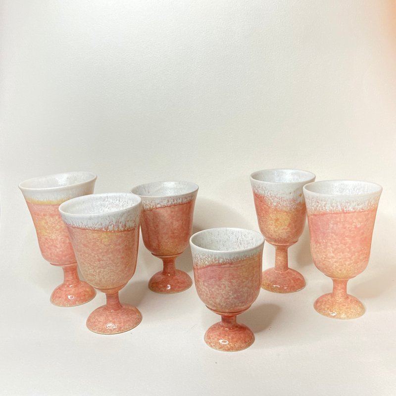 Strawberry milk cap - goblet - แก้วไวน์ - ดินเผา สึชมพู