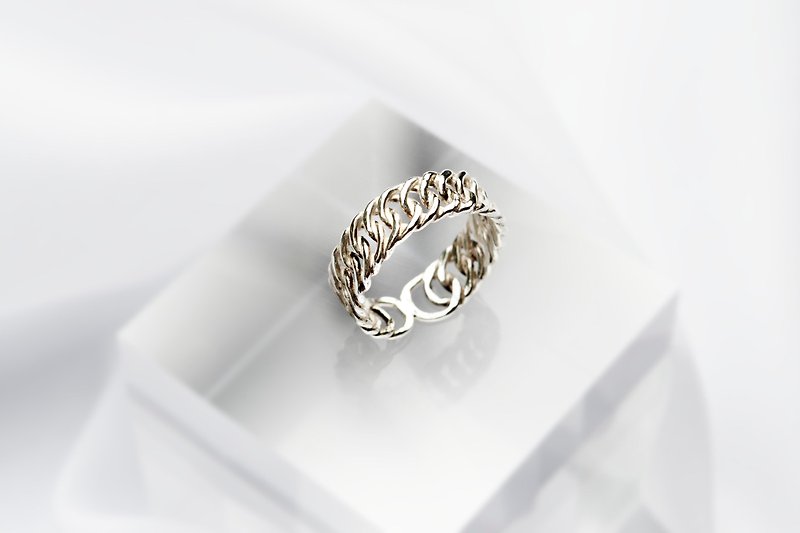 Flat chain series-thin version ring - General Rings - Other Metals Silver