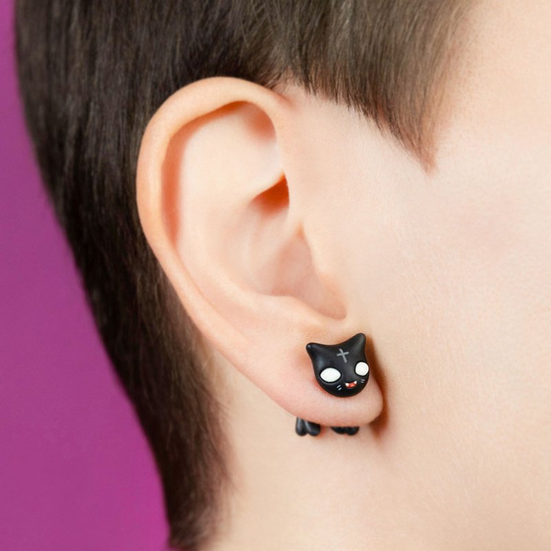 Creepy Black Cat Earrings - Cute Jewelry for Cat Lovers - Handmade Art - ต่างหู - วัสดุอื่นๆ สีดำ