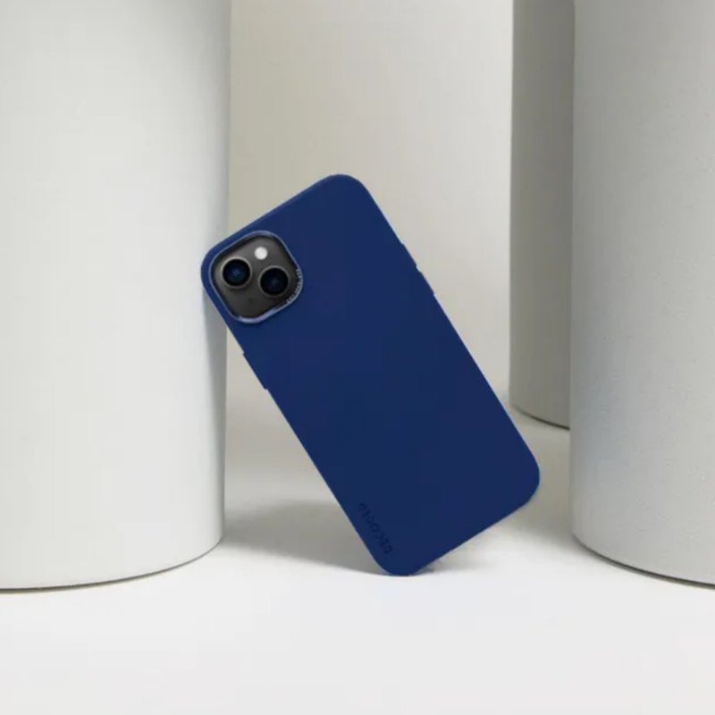 DECODED | iPhone 14/13 系列 抗菌矽膠手機殼 - 深藍 - 手機殼/手機套 - 矽膠 藍色