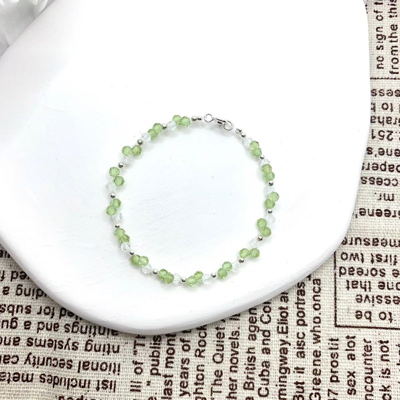 [Honeymoon time] Stone white crystal crystal bracelet bracelet crystal bracelet bracelet - สร้อยข้อมือ - คริสตัล สีเขียว