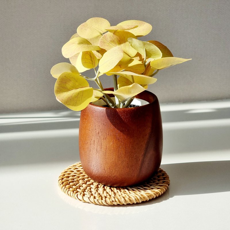 Artificial golden leaf tree with wooden pot (1 piece) - Plants - Wood Gold