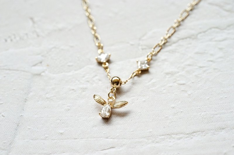 Stone bee necklace / clavicle chain (14K gold package) - สร้อยคอ - วัสดุอื่นๆ สีทอง