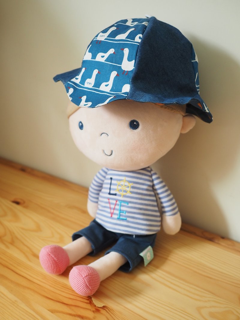 手作雙面棉質深藍拼小鴨子防風防曬帽子 尺寸適合嬰兒小孩成人 - 嬰兒帽子/髮帶 - 棉．麻 藍色
