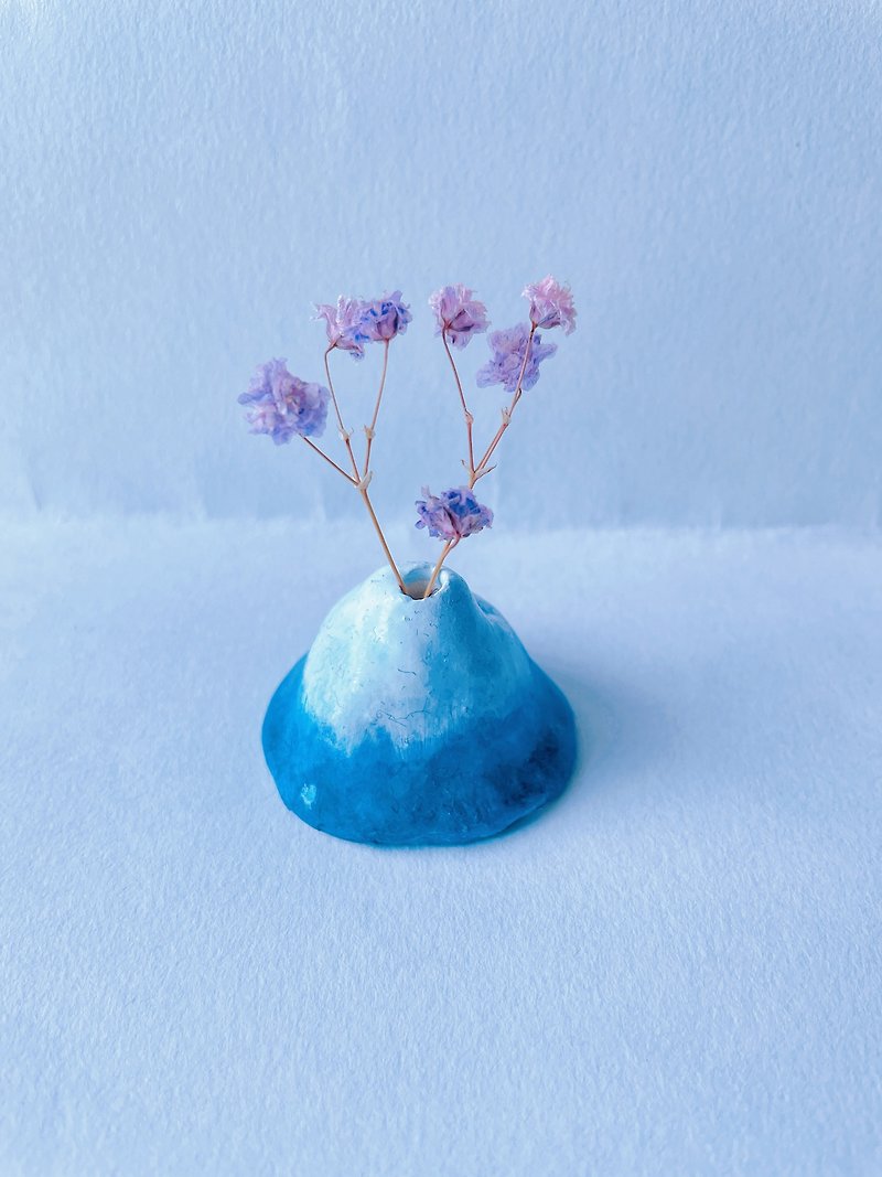 Mount Fuji ceramic small vase/incense holder - ของวางตกแต่ง - เครื่องลายคราม สีน้ำเงิน