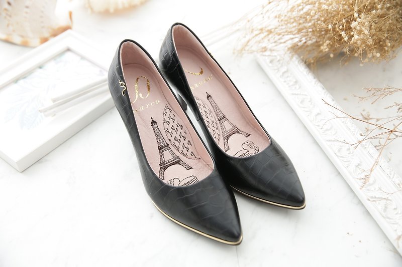 Liz-black-crocodile pattern sheepskin pointed high heels - รองเท้าส้นสูง - หนังแท้ สีดำ