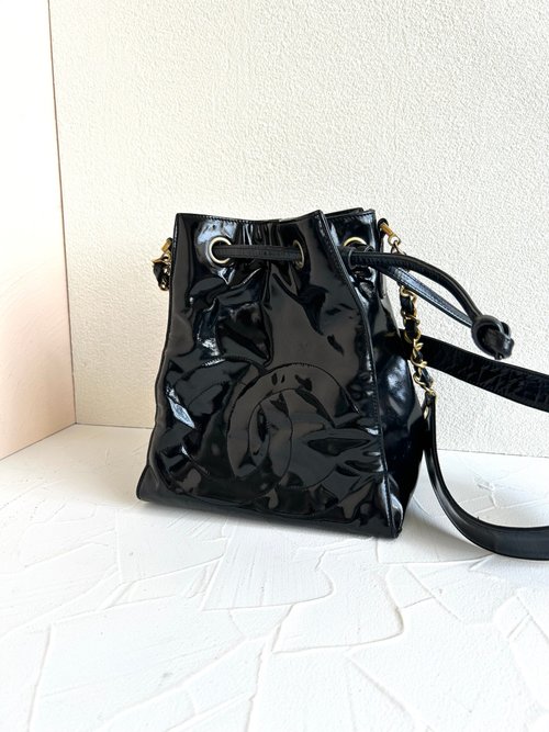 LA LUNE Vintage 日本鑑證古董品選物店 中古二手Chanel黑色漆皮皮革水桶親子小包單肩側揹斜背孭手袋