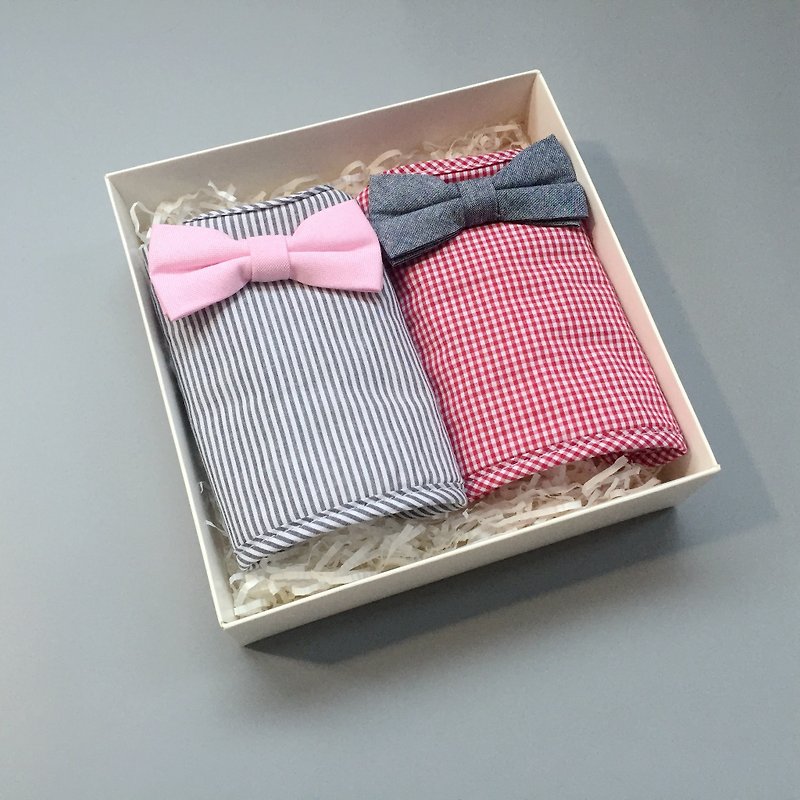 La Chamade / Fancy bow tie bibs Gift set - ของขวัญวันครบรอบ - ผ้าฝ้าย/ผ้าลินิน สึชมพู