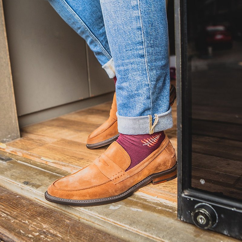 Vanger elegant and beautiful ‧ American classic polished Penny loafers Va212 suede brown - รองเท้าลำลองผู้ชาย - หนังแท้ สีนำ้ตาล