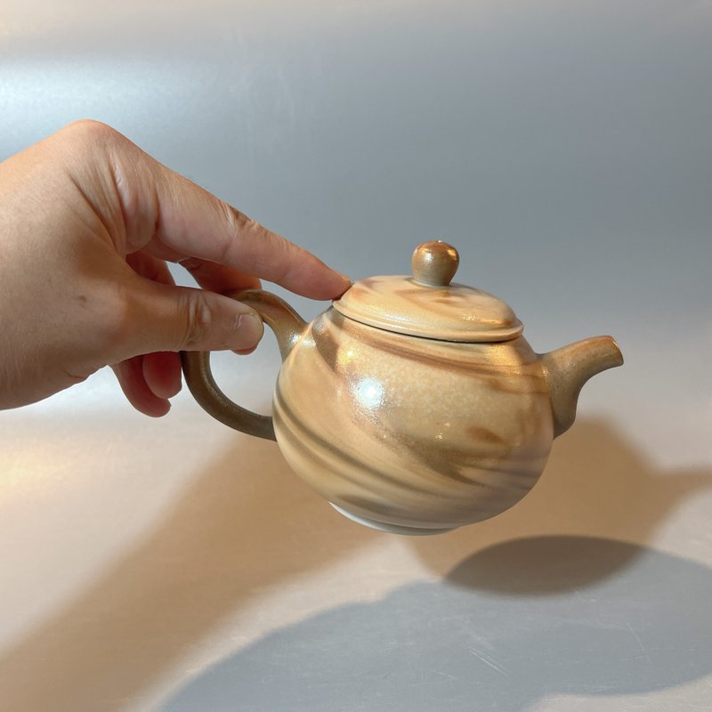 柴燒絞泥黃金正把茶壺  / 280cc大容量 / 小平凡手作 - 茶壺/茶杯/茶具 - 陶 