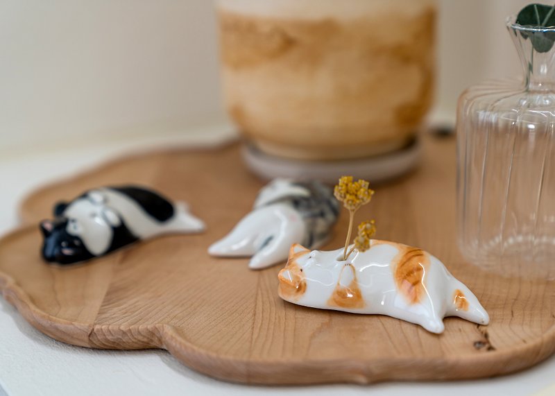 Lazy Chonk Cat - セラミックのお香立て、家の装飾のアイデア - 置物 - 陶器 
