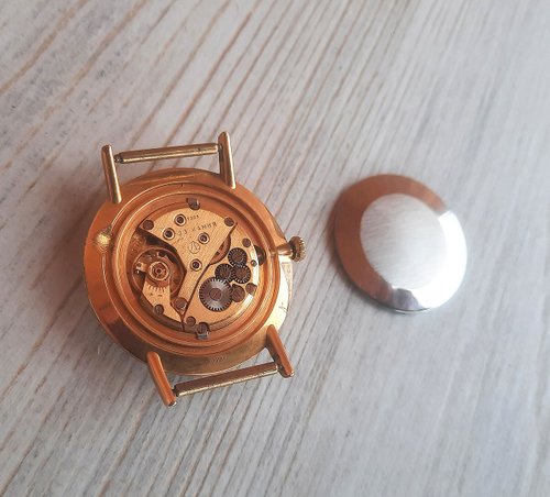 Roman dial Soviet watch Luch 23 jewels, Au 12.5 gold plated