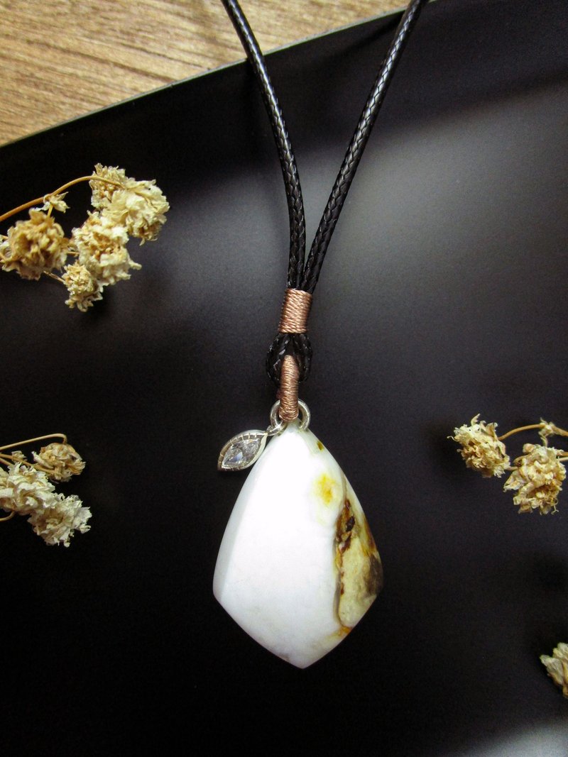 Necklace ancient Silver jade meaning Taiwan snow jade + Stone+ 925 Silver - Necklaces - Jade White