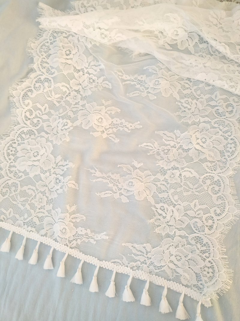 lace table runner - ผ้ารองโต๊ะ/ของตกแต่ง - วัสดุอื่นๆ 