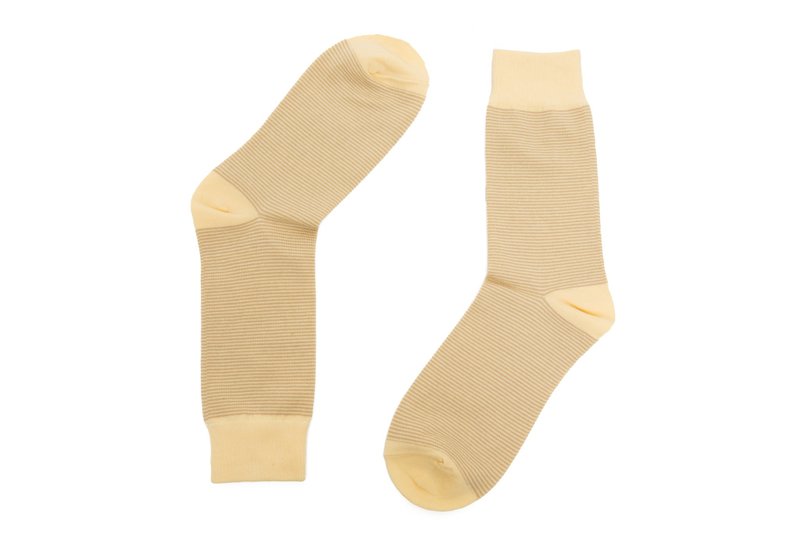 細橫條紋紳士襪 鵝黃色 - 襪子 - 棉．麻 黃色