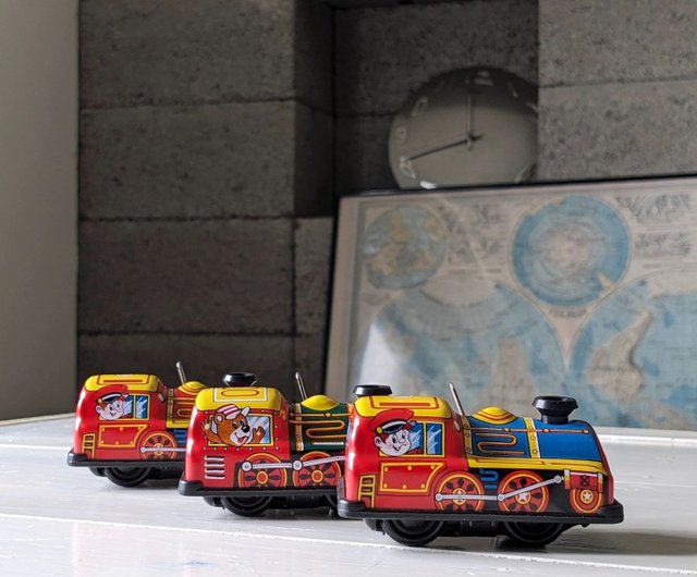 昭和レトロ　電車　ブリキ電車　ゼンマイ電車 Amazon.co.jp: ブリキ製 ゼンマイ新幹線（0系 ひかり号）4両