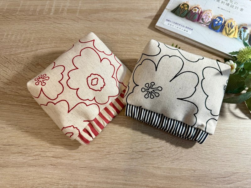 【現貨】 花綴輪廓之詩系列/12 公分手作彈片袋 - 化妝包/收納袋 - 棉．麻 