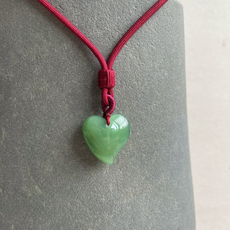 Jade necklace - Taiwan design and making - สร้อยคอ - หยก สีเขียว