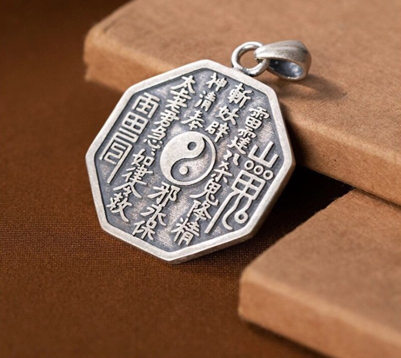 Superstitious Amulet Pendants for Men Cool Guys Religious Culture Necklaces - 戒指 - 純銀 銀色