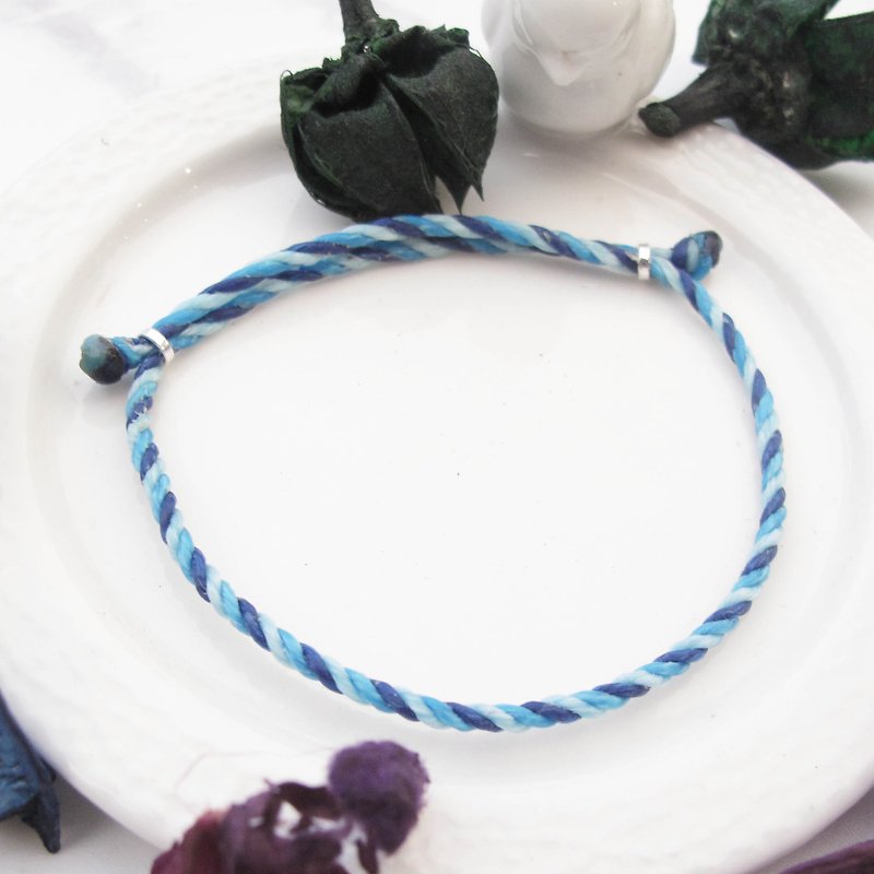 Big staff Taipa [manually made] sea 喃 × wax rope bracelet hand rope bright wax line blue - สร้อยข้อมือ - เส้นใยสังเคราะห์ สีน้ำเงิน