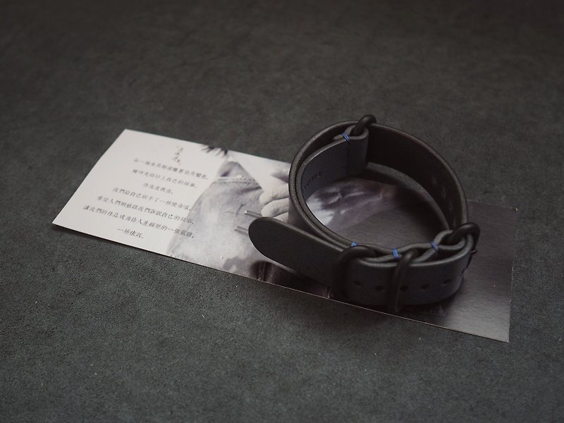 手工牛皮摔紋灰藍NATO錶帶 水鬼軍錶適用 顏色款式可客製化可刻字 - 錶帶 - 真皮 藍色