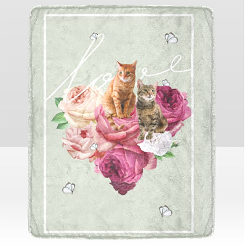[Pet Gift] Customized blanket in pet photo color-Floral Heart with Butterf - ผ้าห่ม - เส้นใยสังเคราะห์ หลากหลายสี