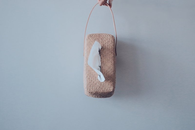 Rush Weaving | Hanging Tissue Box - กล่องทิชชู่ - วัสดุอื่นๆ 