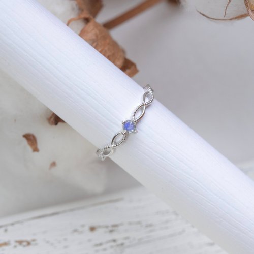 喜羊羊happy sheep jewelry 鑽面拉長石925純銀典雅蕾絲交織戒指