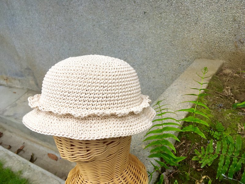Eleanore Jr. Original cotton hand-woven beanie chokdee-muakdeedee - หมวก - ผ้าฝ้าย/ผ้าลินิน ขาว