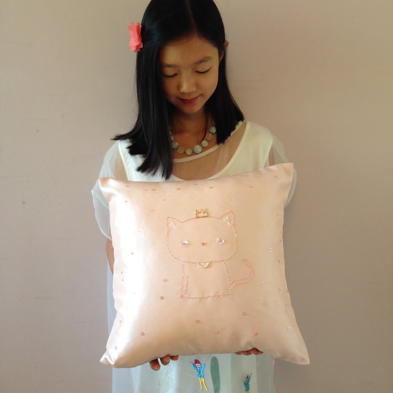 收藏級法式亮片刺繡抱枕 - 咪咪貓 - 枕頭/抱枕 - 寶石 粉紅色