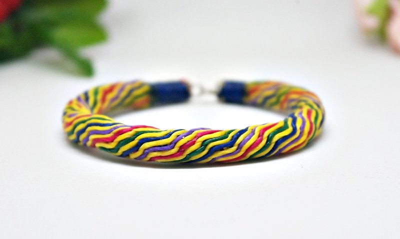 Hand-knitted silk Wax thread style <twisted line> //You can choose your own color// - สร้อยข้อมือ - ขี้ผึ้ง หลากหลายสี