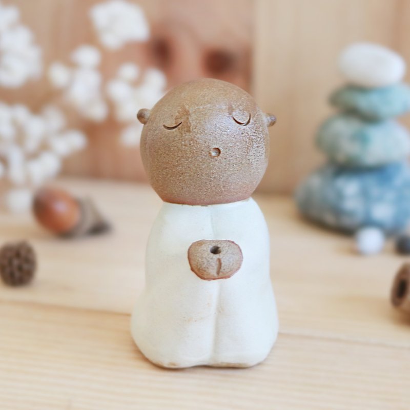 White chela incense holder - น้ำหอม - ดินเผา 