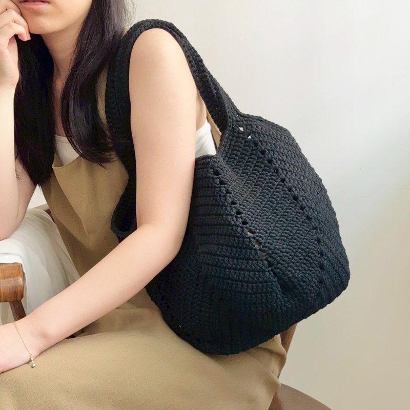 鉤織大容量肩背包 / 多色可選 編織包包提袋手提包手提袋 棉 - 側背包/斜背包 - 棉．麻 黑色