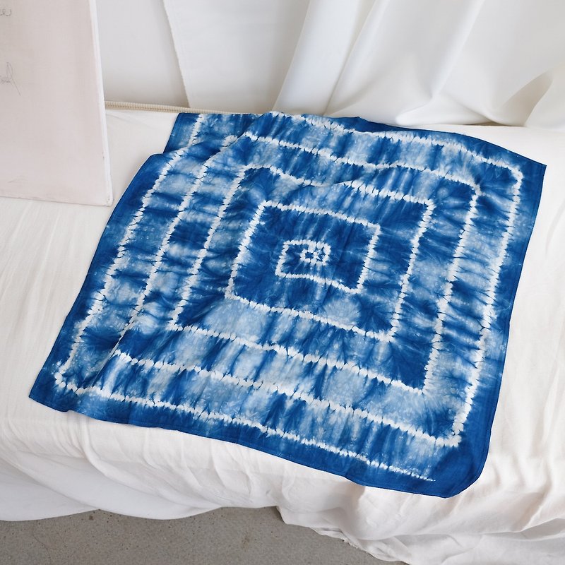 Back-shaped square scarf original blue dyed tie-dye handmade cotton all-match square scarf silk scarf smooth and cool thin texture - ผ้าพันคอ - ผ้าฝ้าย/ผ้าลินิน สีน้ำเงิน