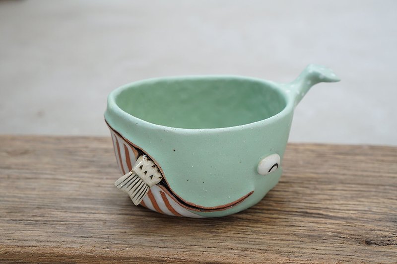 手作りのセラミッククジラカップ、テラコッタ - 花瓶・植木鉢 - 陶器 ブルー