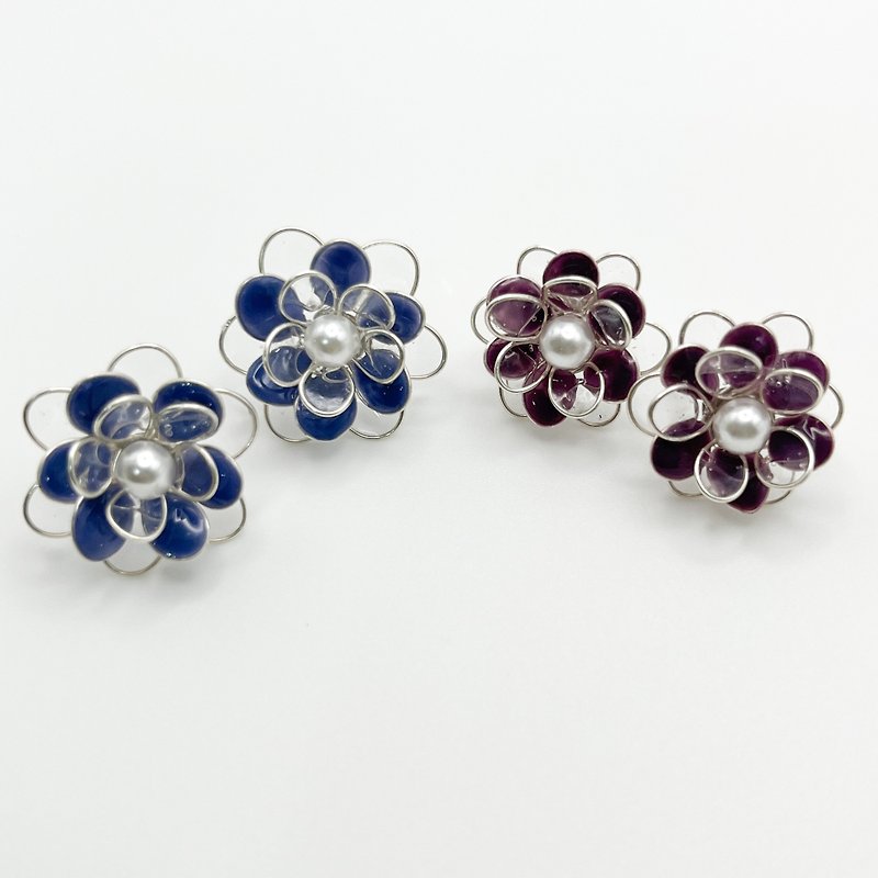 水晶花樹脂耳環 藍色 紫色 母親節禮物 - 耳環/耳夾 - 樹脂 藍色