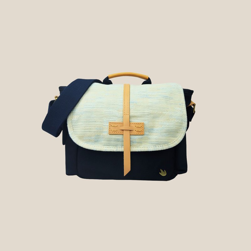 JLo Messenger Camera bag Navy - 相機包/相機袋 - 其他材質 藍色