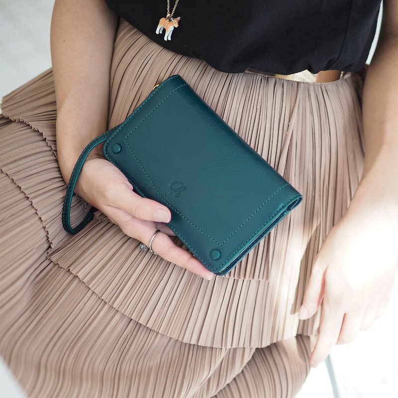 Kylie wallet : wallet, Leather wallet, Green wallet, Genuine wallet - กระเป๋าสตางค์ - หนังแท้ สีเขียว